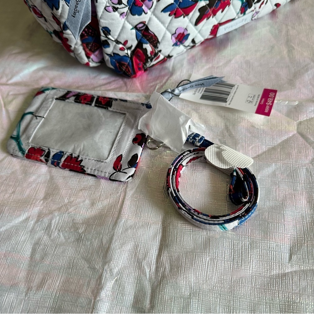 Set Vera Bradley Essential Large Backpack  Vineyard Floral + Zip ID & Lanyard - Picture 3 of 16